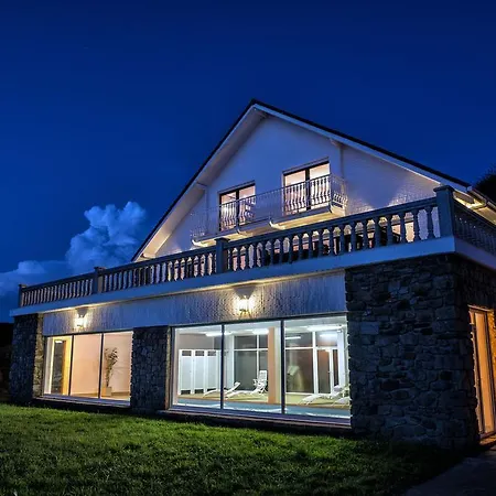 Oassis By People Villa *